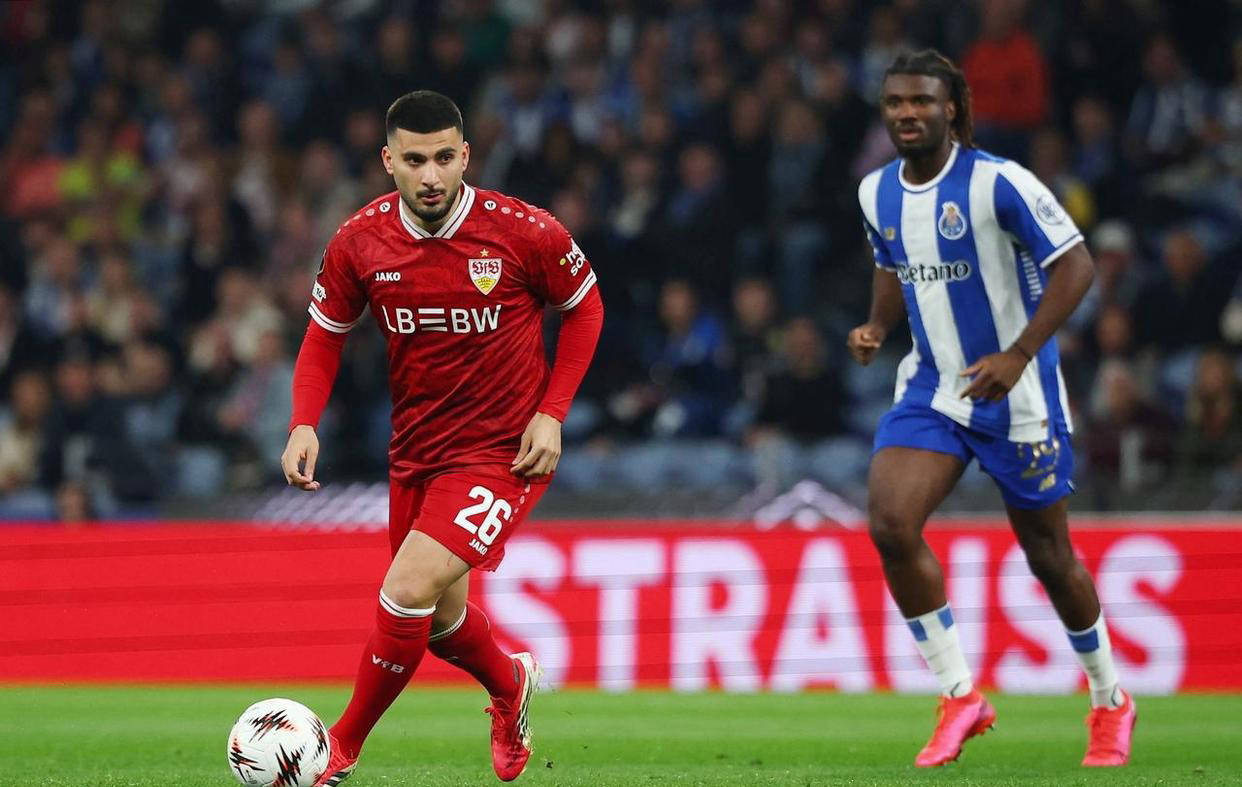 穆帅率波尔图2-0击败德甲劲旅斯图加特,挺进欧联杯八强